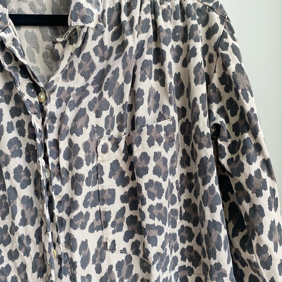 Leopard Print Button Down Tunic - Picture 8 of 12